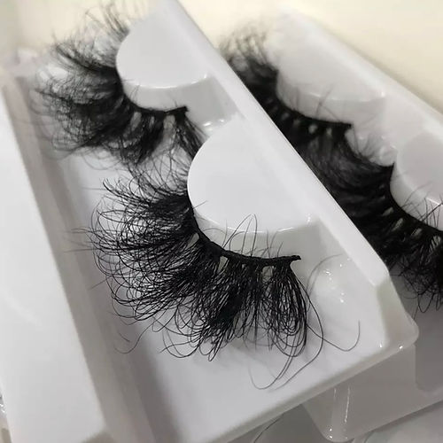 Trendy Mia Eyelashes